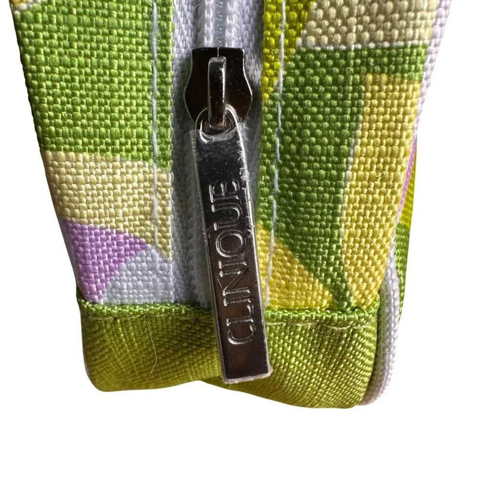 Clinique Floral Cosmetic Bag With Green &‎ Purple Retro Print